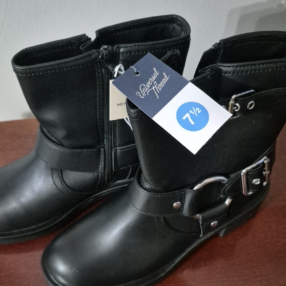 Universal Thread Black Buckle Boots